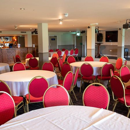 The Titan Hotel Clydebank Bagian luar foto