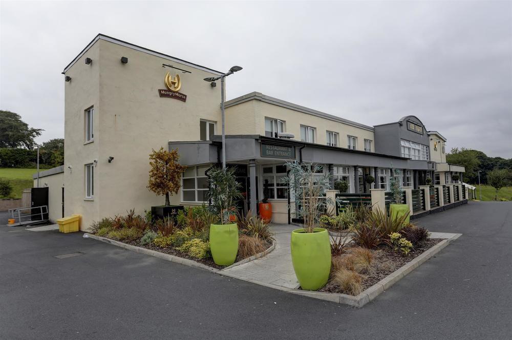 The Titan Hotel Clydebank Bagian luar foto
